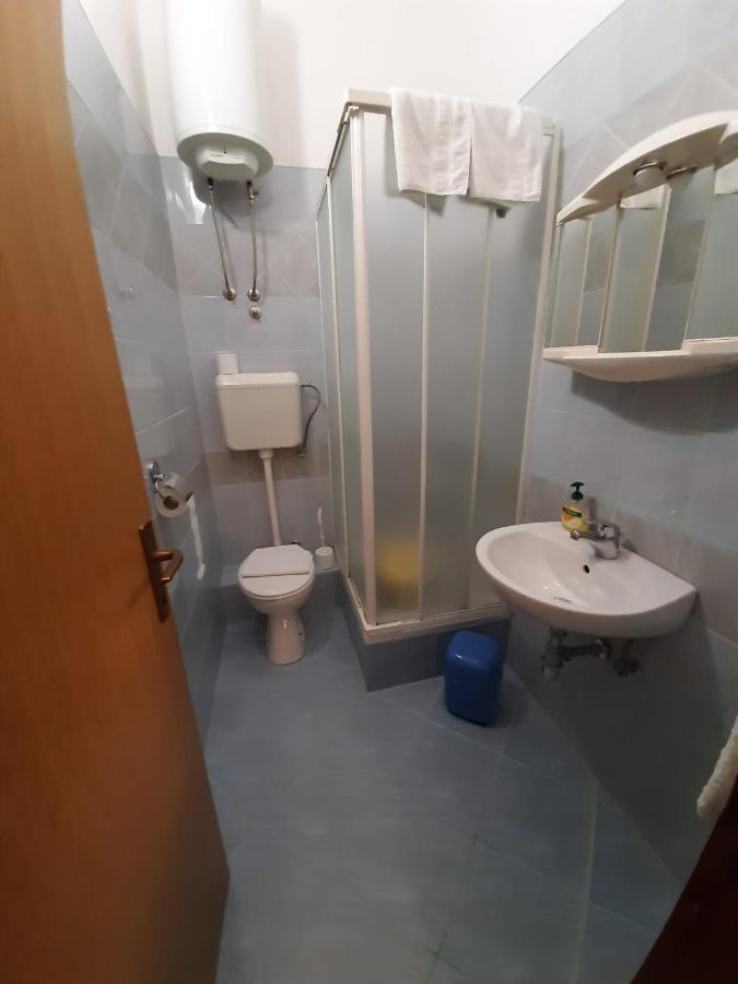 Apartments Ivanka Стариград-Пакленица Екстериор снимка