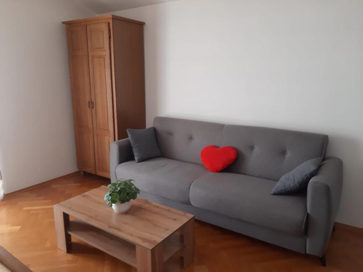 Apartments Ivanka Стариград-Пакленица Екстериор снимка
