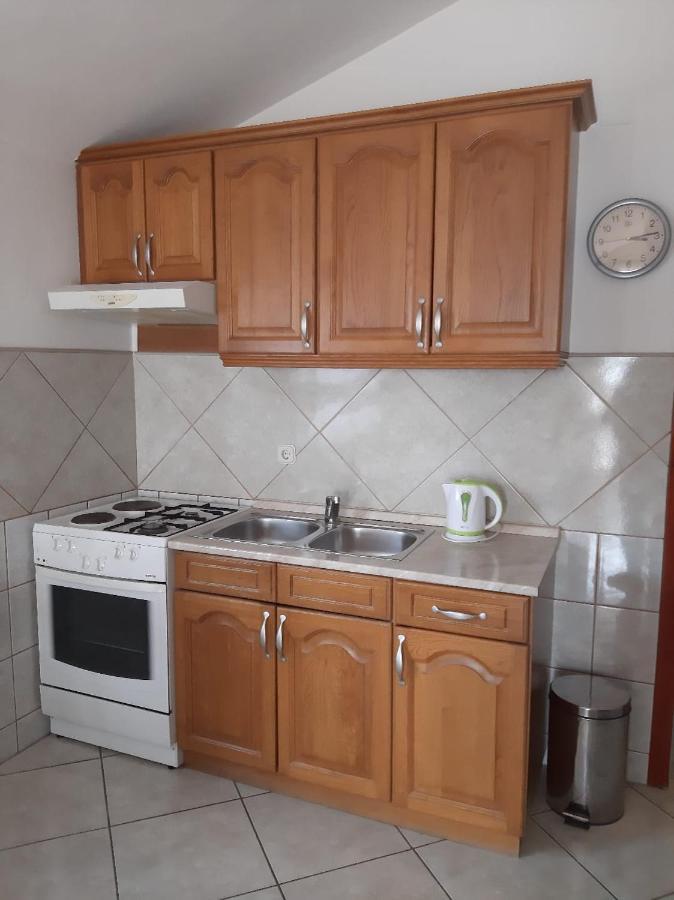 Apartments Ivanka Стариград-Пакленица Екстериор снимка