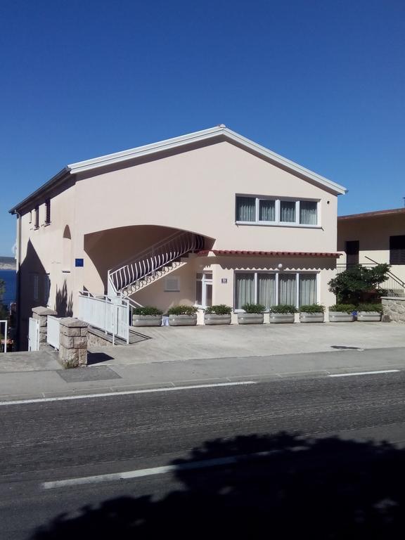 Apartments Ivanka Стариград-Пакленица Екстериор снимка